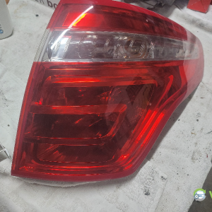 FEU AR D CITROEN C4 PICASSO 1.6 HDI 16V F 2008