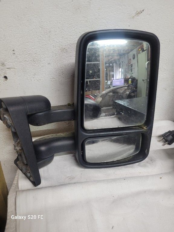 RETROVISEUR EXT D RENAULT TRAFIC 1996