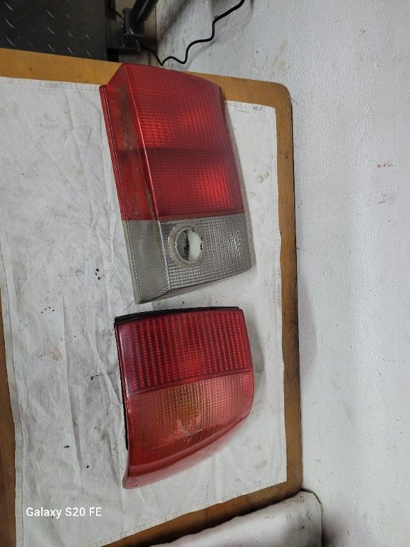 FEU AR D AUDI 80 1993