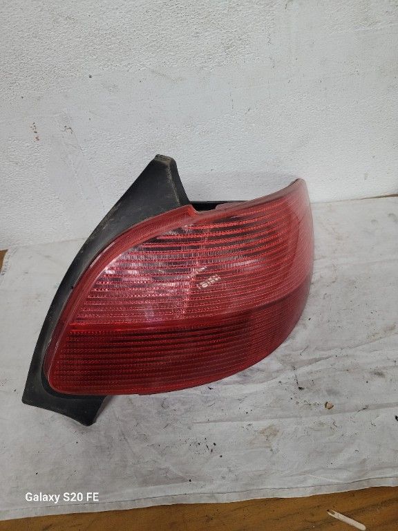 FEU AR D PEUGEOT 206 2000