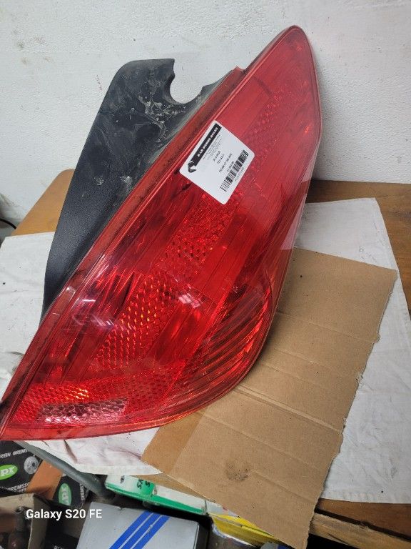 FEU AR D PEUGEOT 308 2008