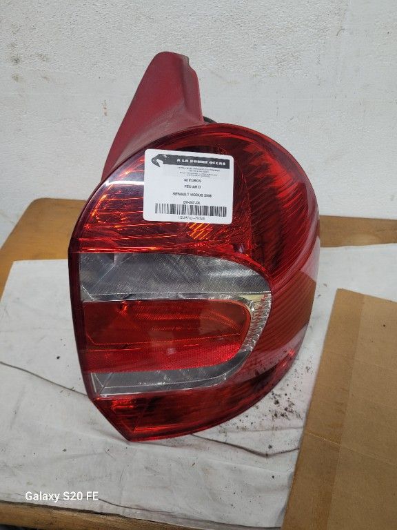 FEU AR D RENAULT MODUS 2008