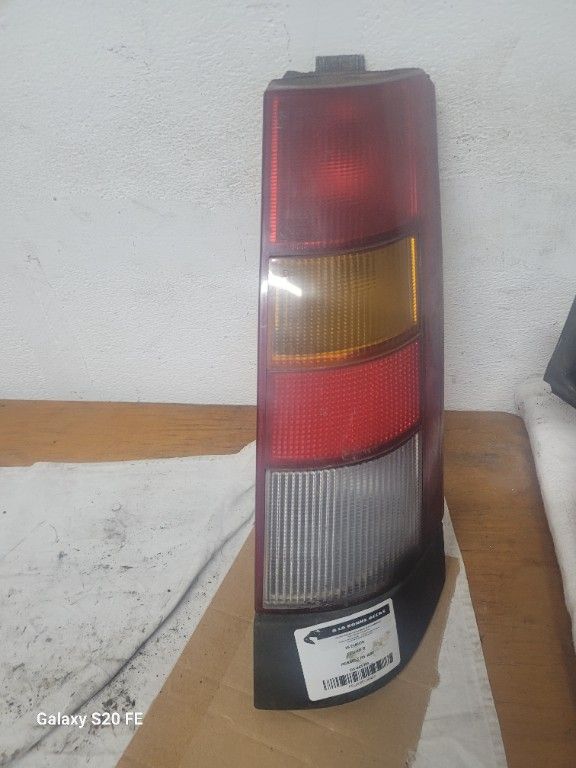 FEU AR D RENAULT R5 1990