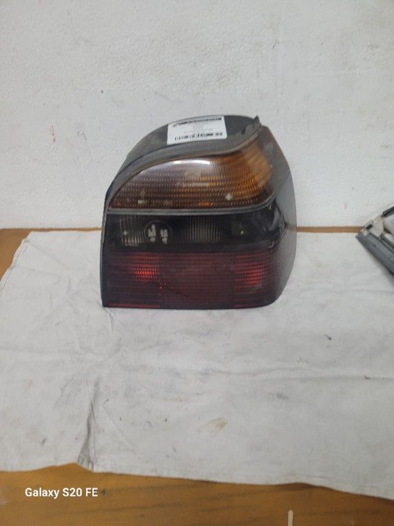 FEU AR D VOLKSWAGEN GOLF 1994