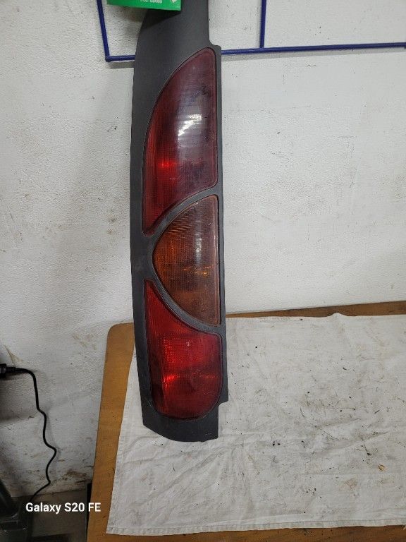 FEU AR G RENAULT KANGOO 1999