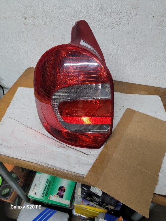 FEU AR G RENAULT MODUS 2008