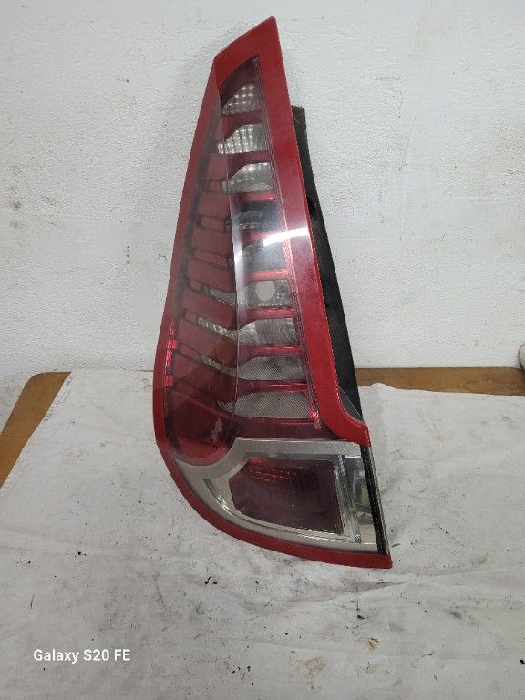 FEU AR G RENAULT SCENICIII 2010