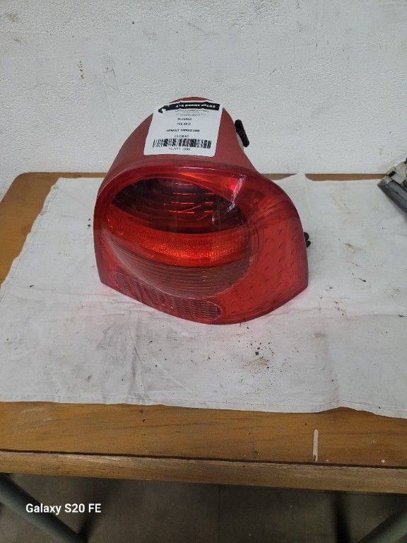 FEU AR G RENAULT TWINGO 2005