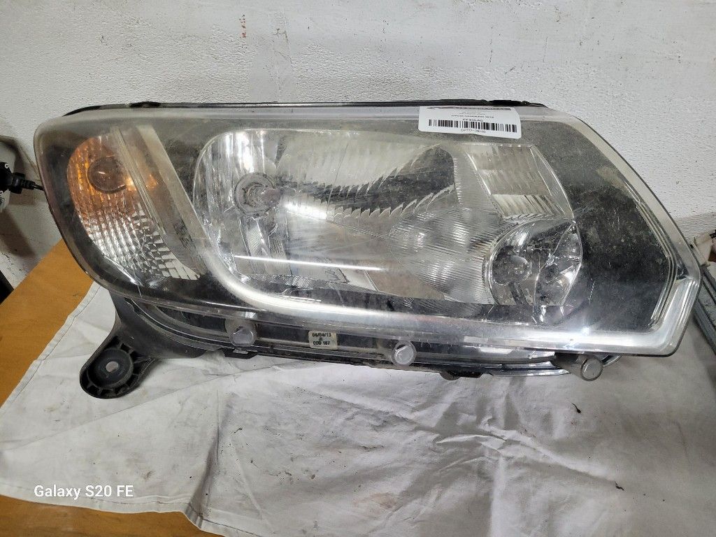 OPTIQUE AVD DACIA SANDERO 2013