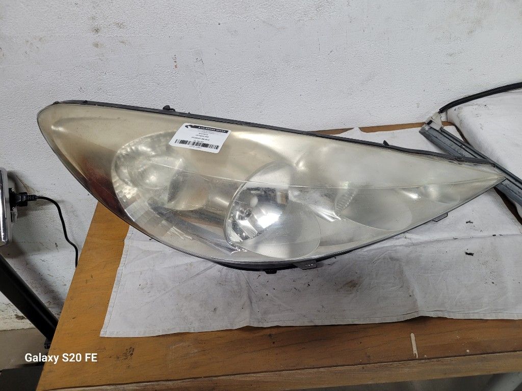 OPTIQUE AVD PEUGEOT 206 2012