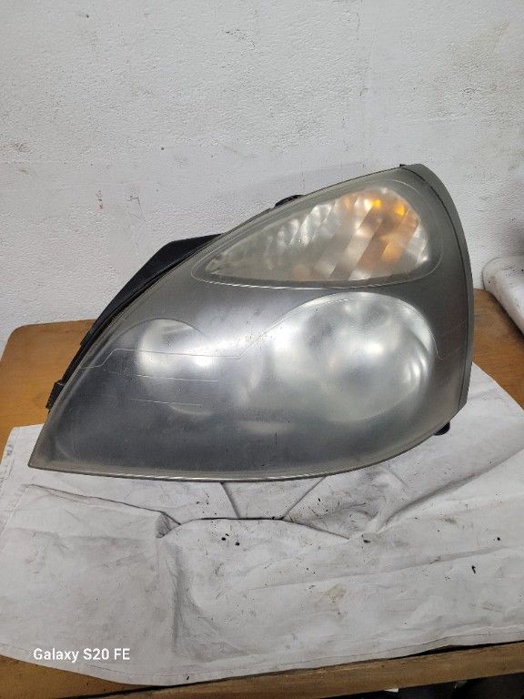 OPTIQUE AVG RENAULT CLIO 2005