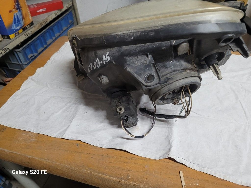 OPTIQUE AVG RENAULT KANGOO 2005