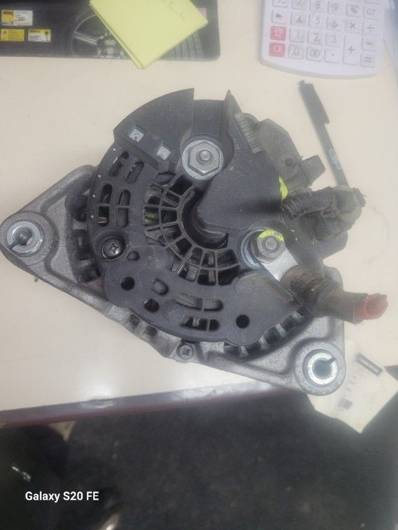 ALTERNATEUR OPEL CORSA 2010