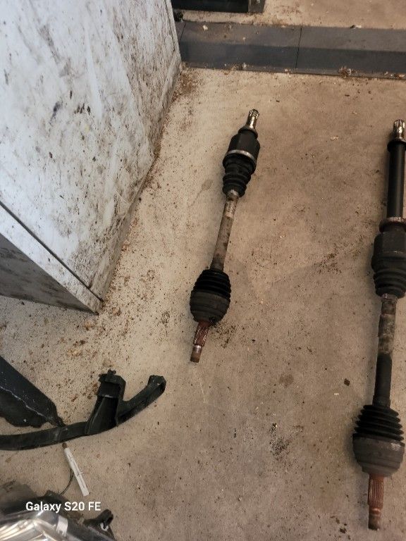 CARDAN DE TRANSMISSION G RENAULT CLIO 2005