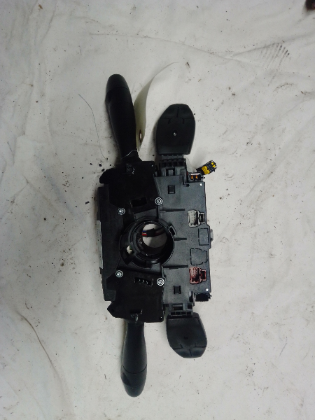 COMM 2000 PEUGEOT 207 2010