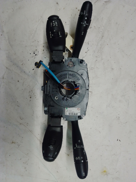 COMM 2000 PEUGEOT 207 2010