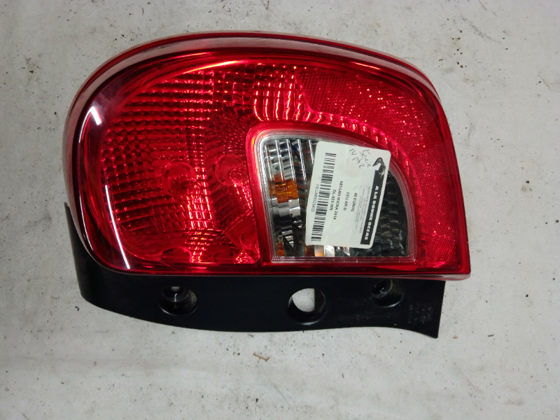 FEU AR D NISSAN MICRA 2014
