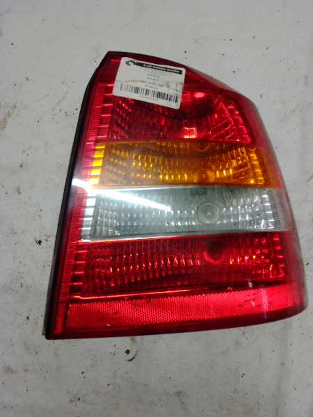 FEU AR D OPEL ASTRA 2000