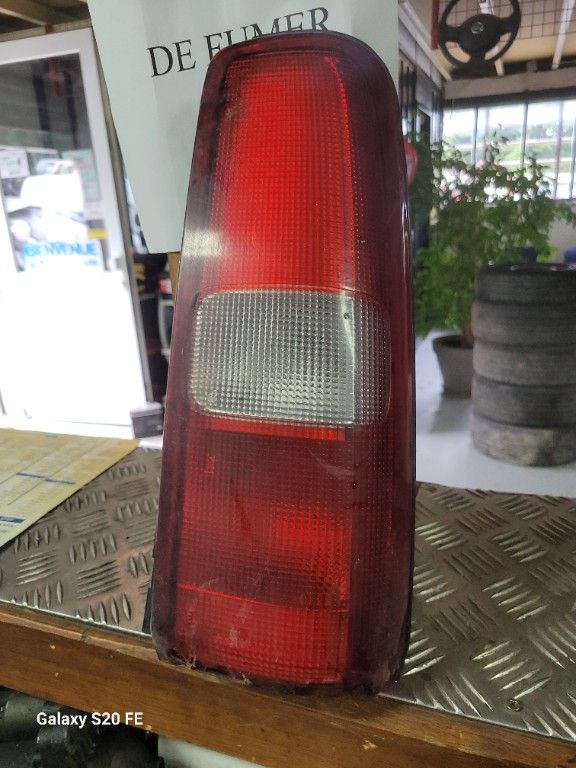 FEU AR D SUZUKI JIMNY 2006
