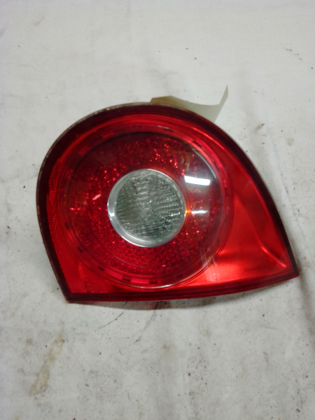 FEU AR D VOLKSWAGEN GOLF 2005