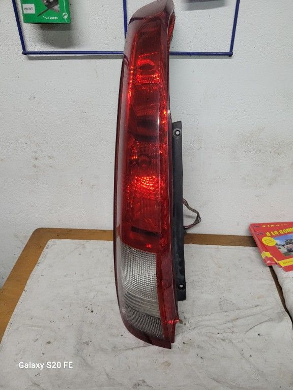 FEU AR G NISSAN X-TRAIL 2003