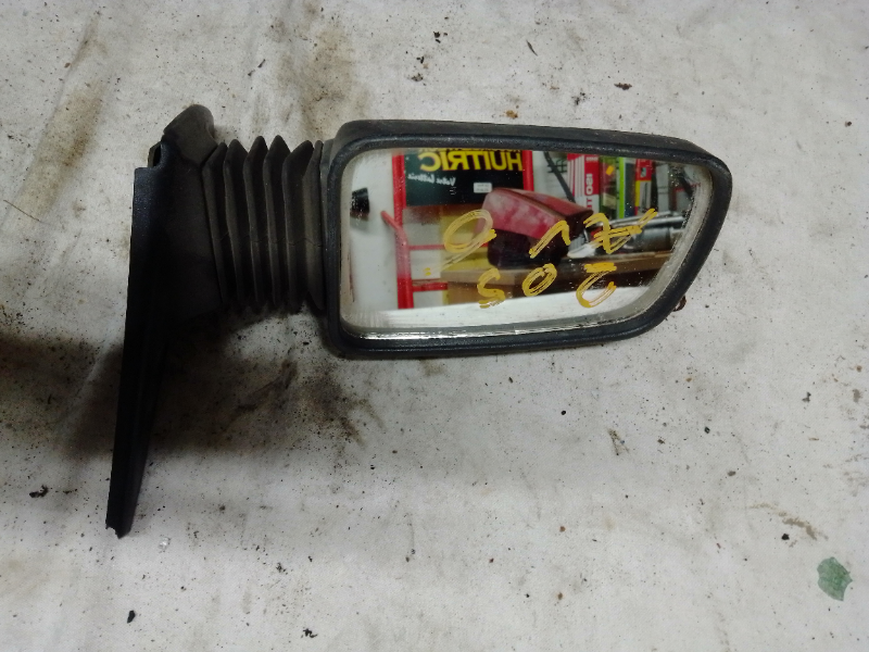 FEU AR G PEUGEOT 406 2000