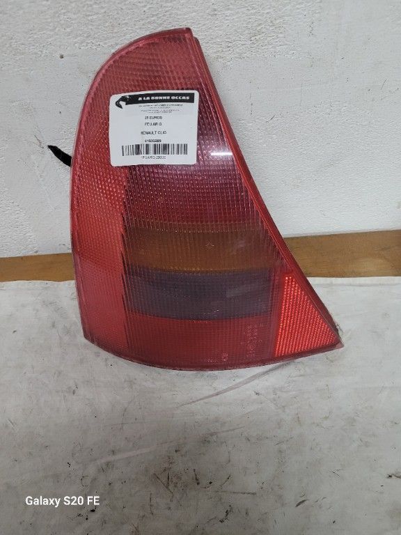 FEU AR G RENAULT CLIO
