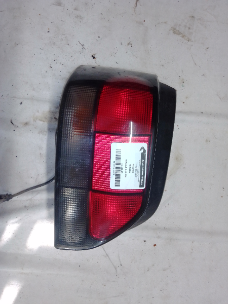 FEU AR G RENAULT CLIO 1996
