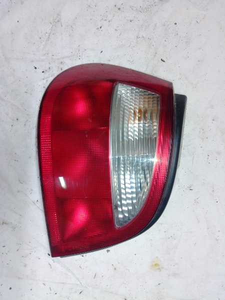 FEU AR G RENAULT MEGANE 2001