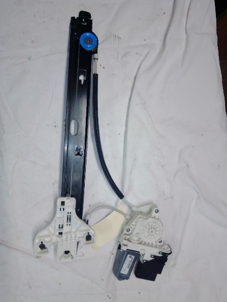 MOTEUR LEVE GLACE AR G SEAT ALTEA 2011