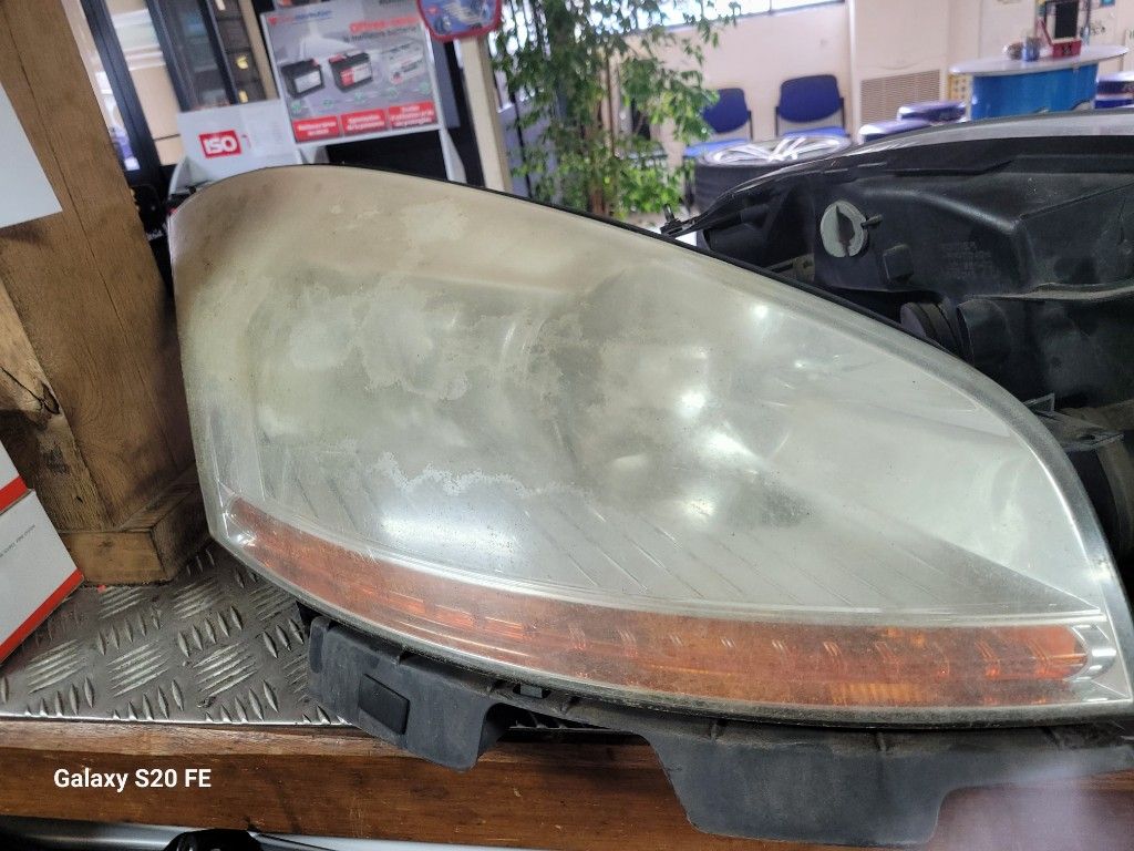OPTIQUE AVD CITROEN C4PICASSO 2010