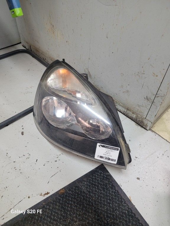 OPTIQUE AVG RENAULT CLIO 2002