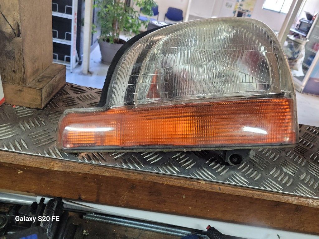 OPTIQUE AVG RENAULT KANGOO 2005