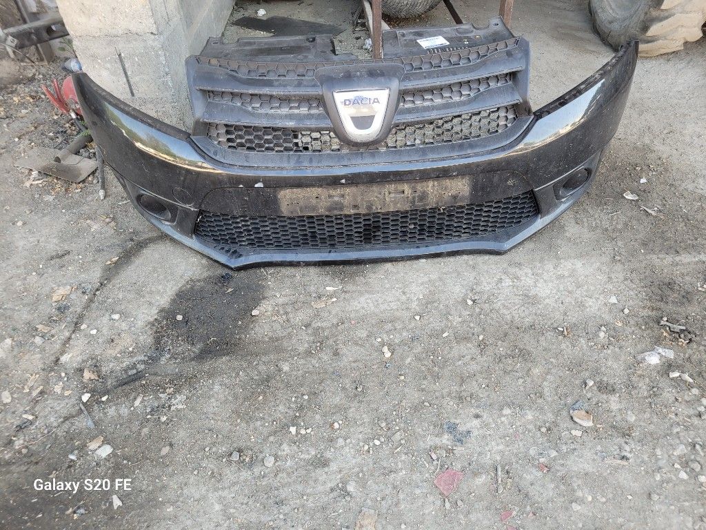 PARE CHOCS AV DACIA LOGAN 2015