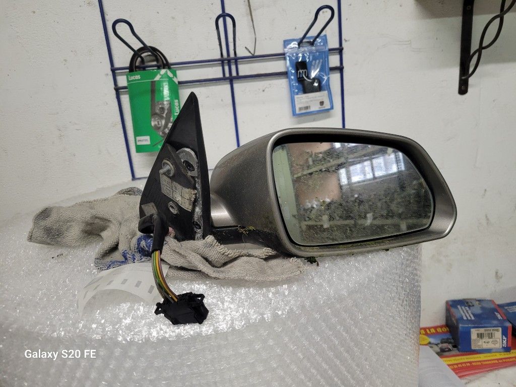 RETROVISEUR EXT D ELECTRIQUE SKODA OCTAVIAII 2006
