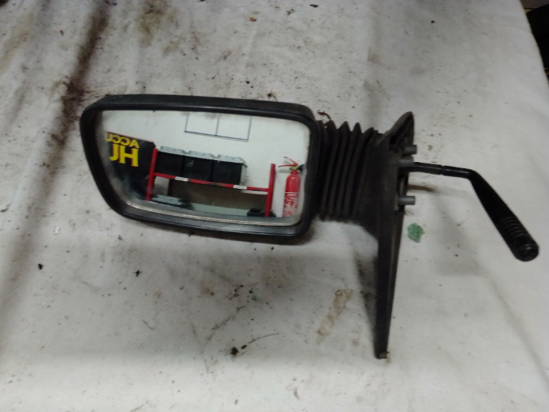 RETROVISEUR EXT D PEUGEOT 205 1993